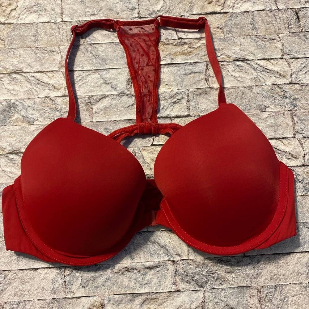 34C Victoria Secret bra